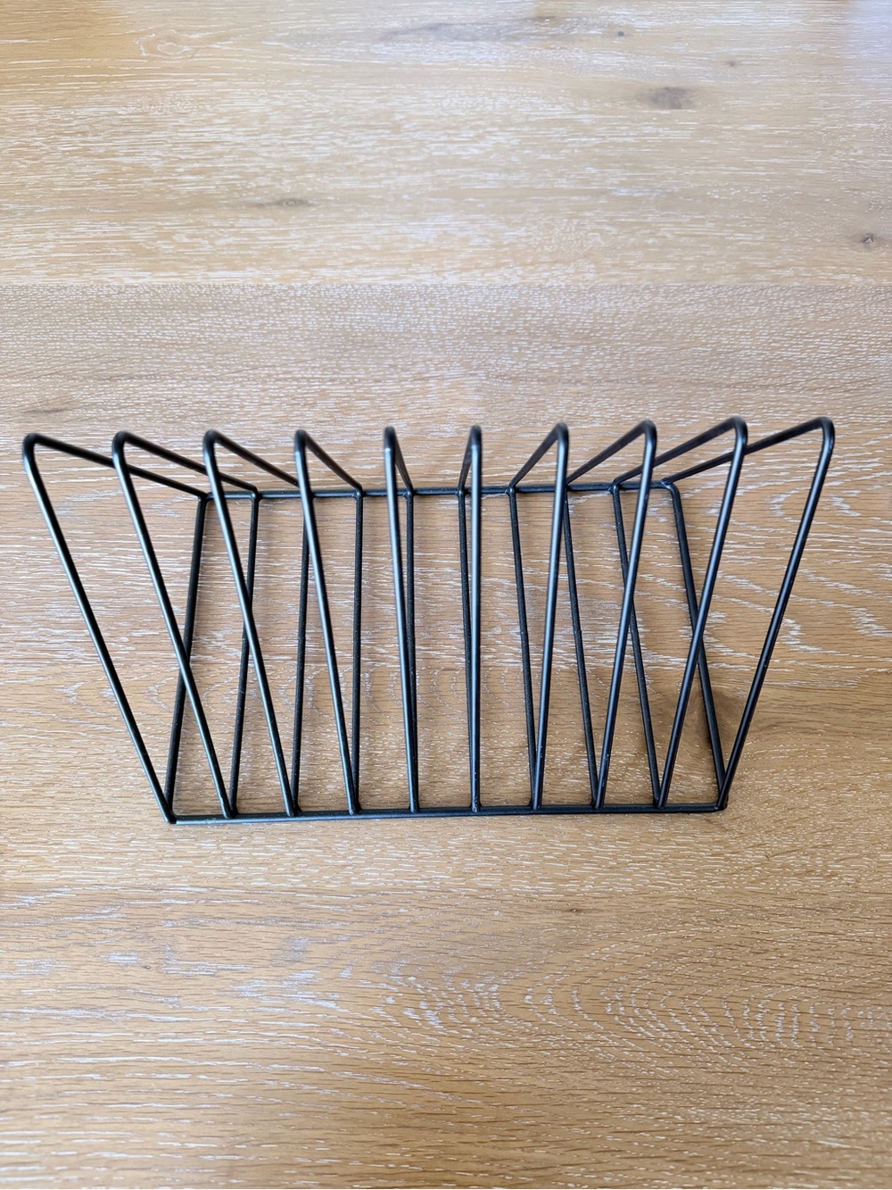 Black Metal Wire Magazine/File Organizer